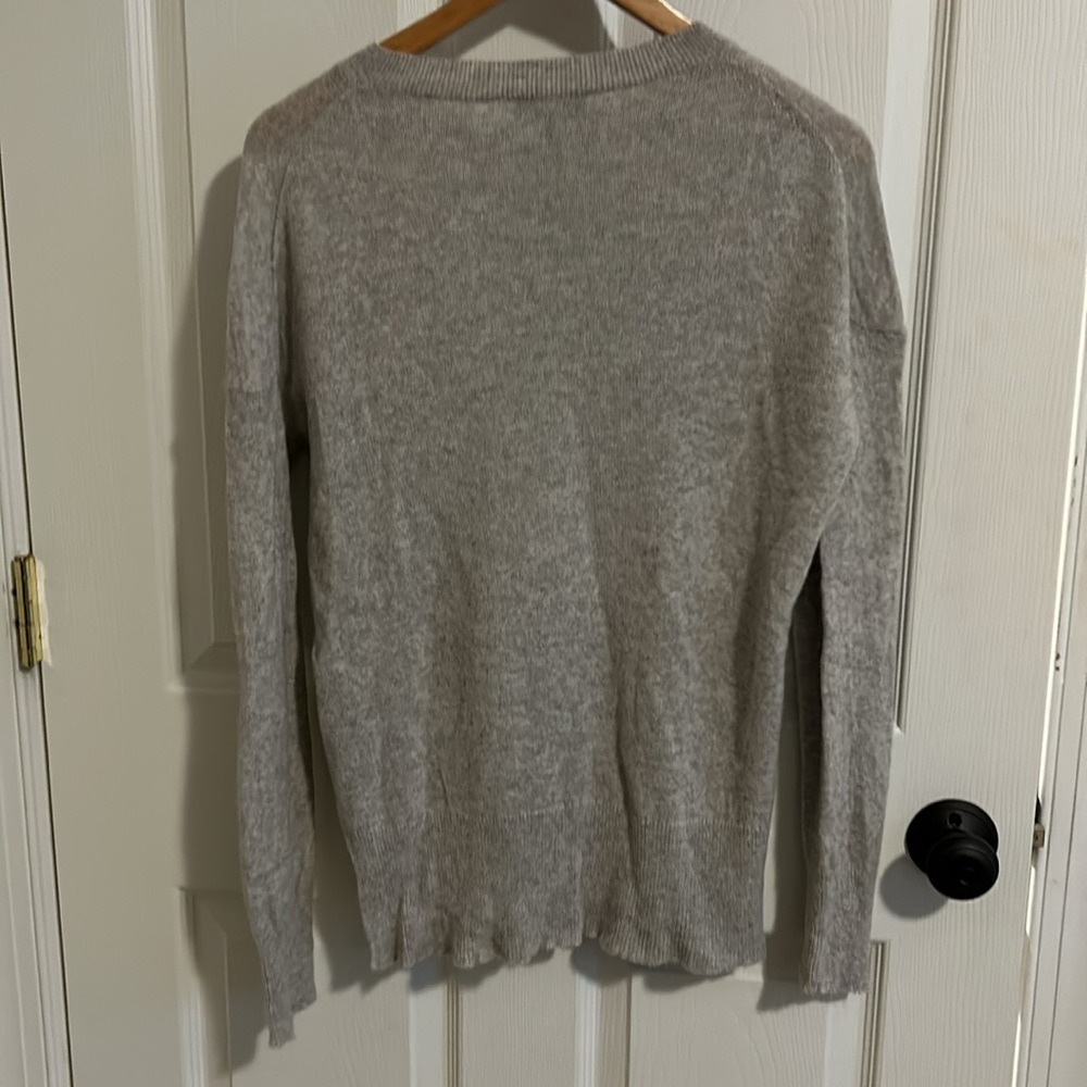 Theory Light Gray Cashmere sweater size XS/P - Picture 3 of 4